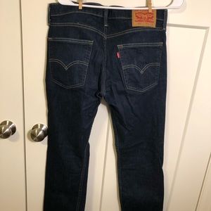 Men’s Levi’s blue jeans